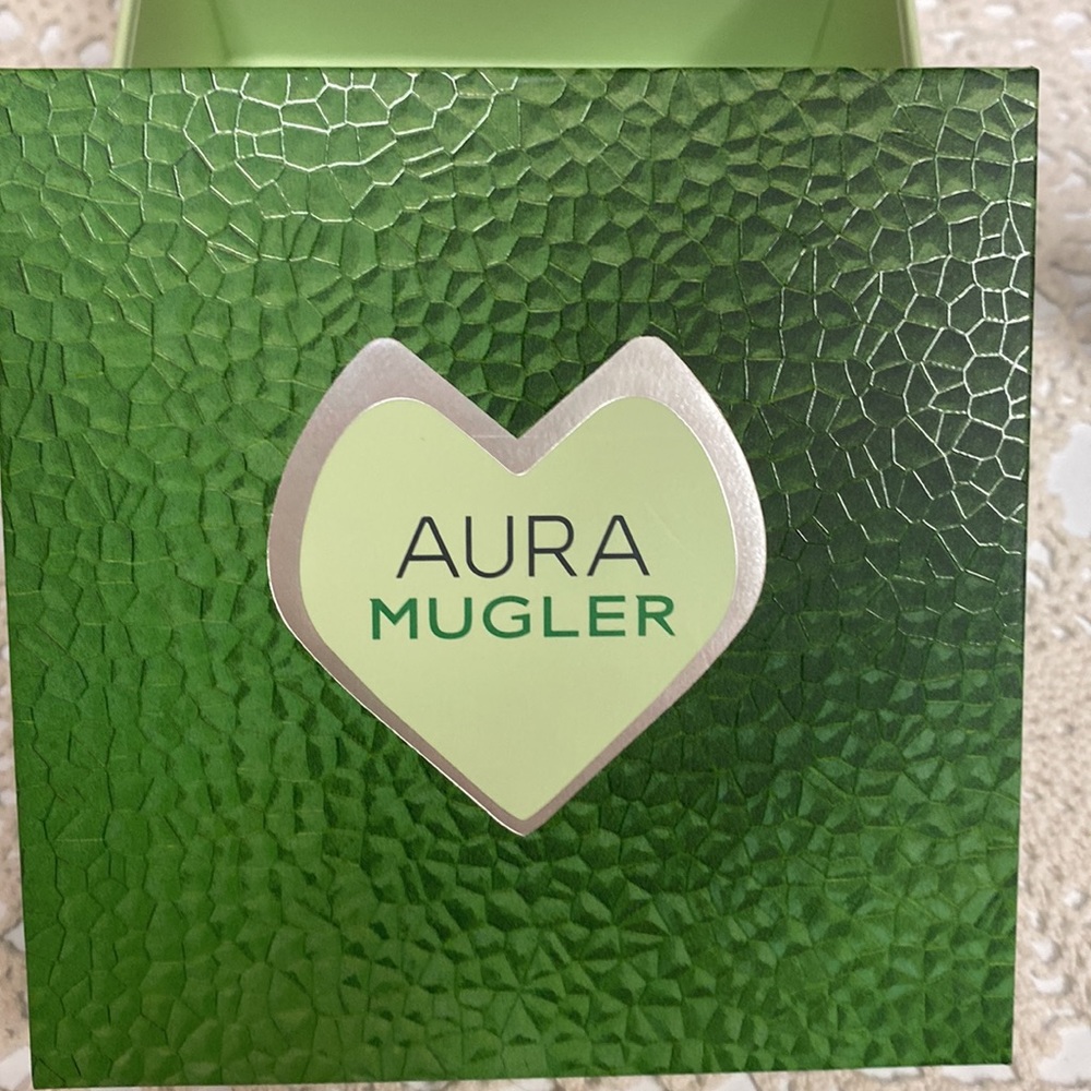 Aura MUGLAR MINIATURE AND LOTION - Picture 5 of 7